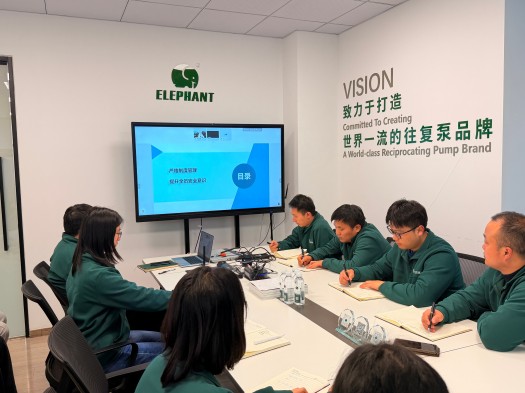 La primera lección del año de Elephant Machinery: el regreso al trabajo durante el Festival de Primavera